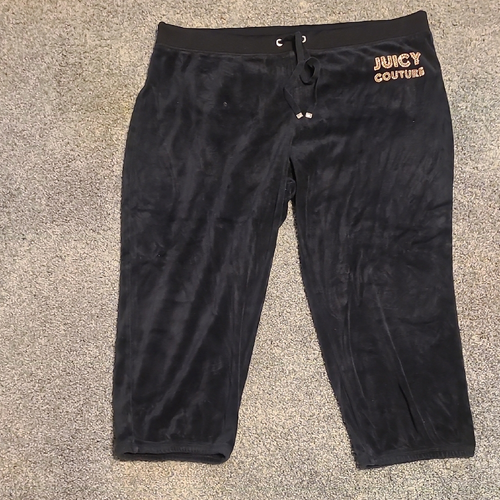 Juicy Couture Vintage Black Velour Cropped Pants